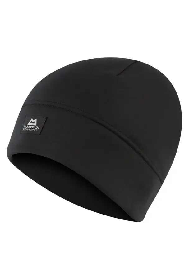 A close-fitting warm beanie